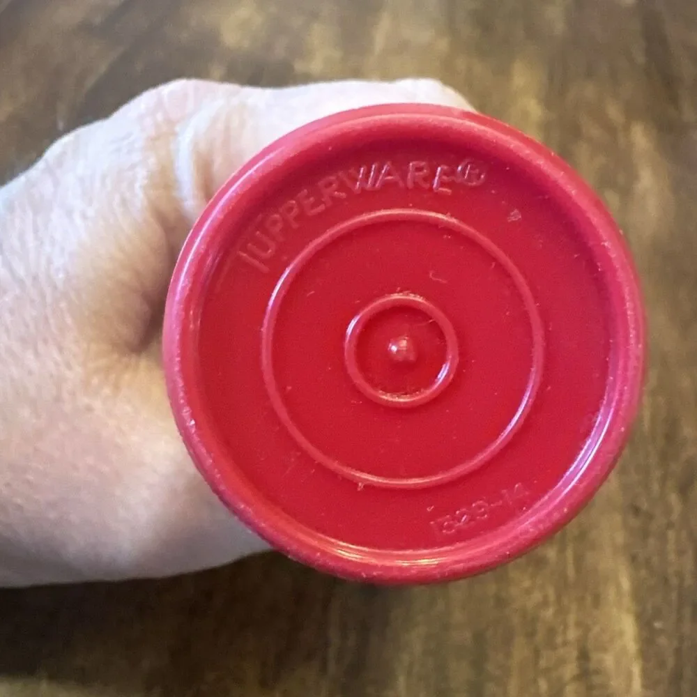 Tupperware this vintage
